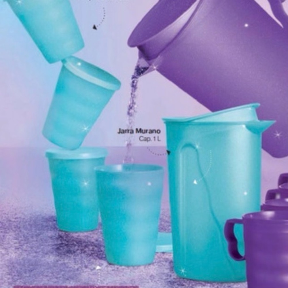 Tupperware Murano  Pitcher and 4-Cups Turquoise
